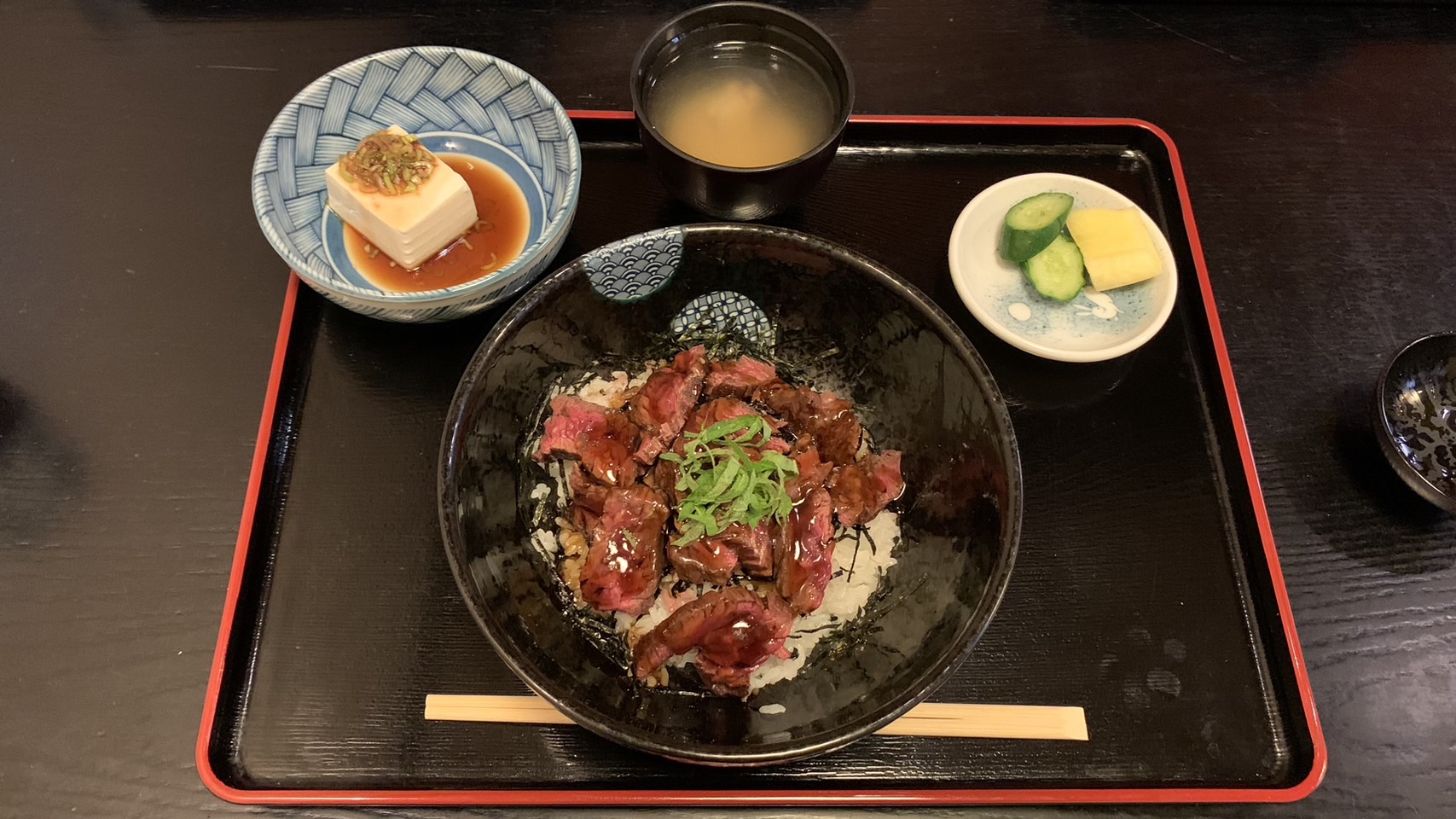 特製タレのお肉たっぷりステーキ丼！旬菜焼はざま - 金沢のグルメと観光、ときどき大家さん。